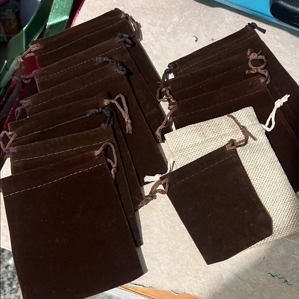 Brown and Cream Velvet Pouch Set 11